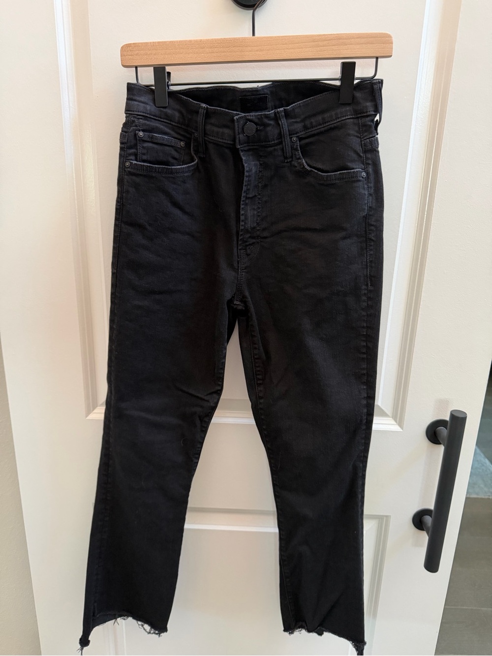 MOTHER Black Cropped Ankle Jeans
